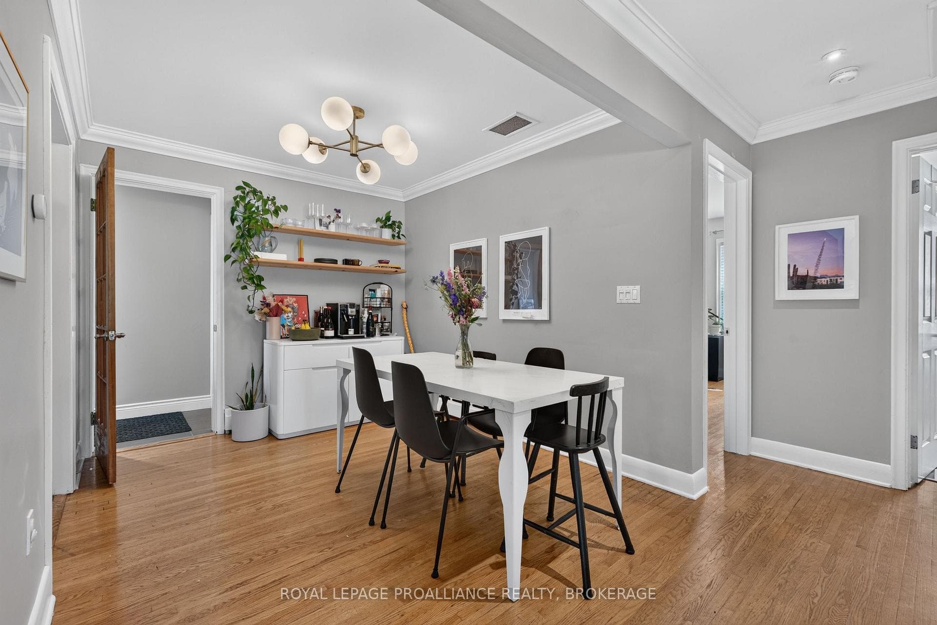 27 Elizabeth Avenue photo 7