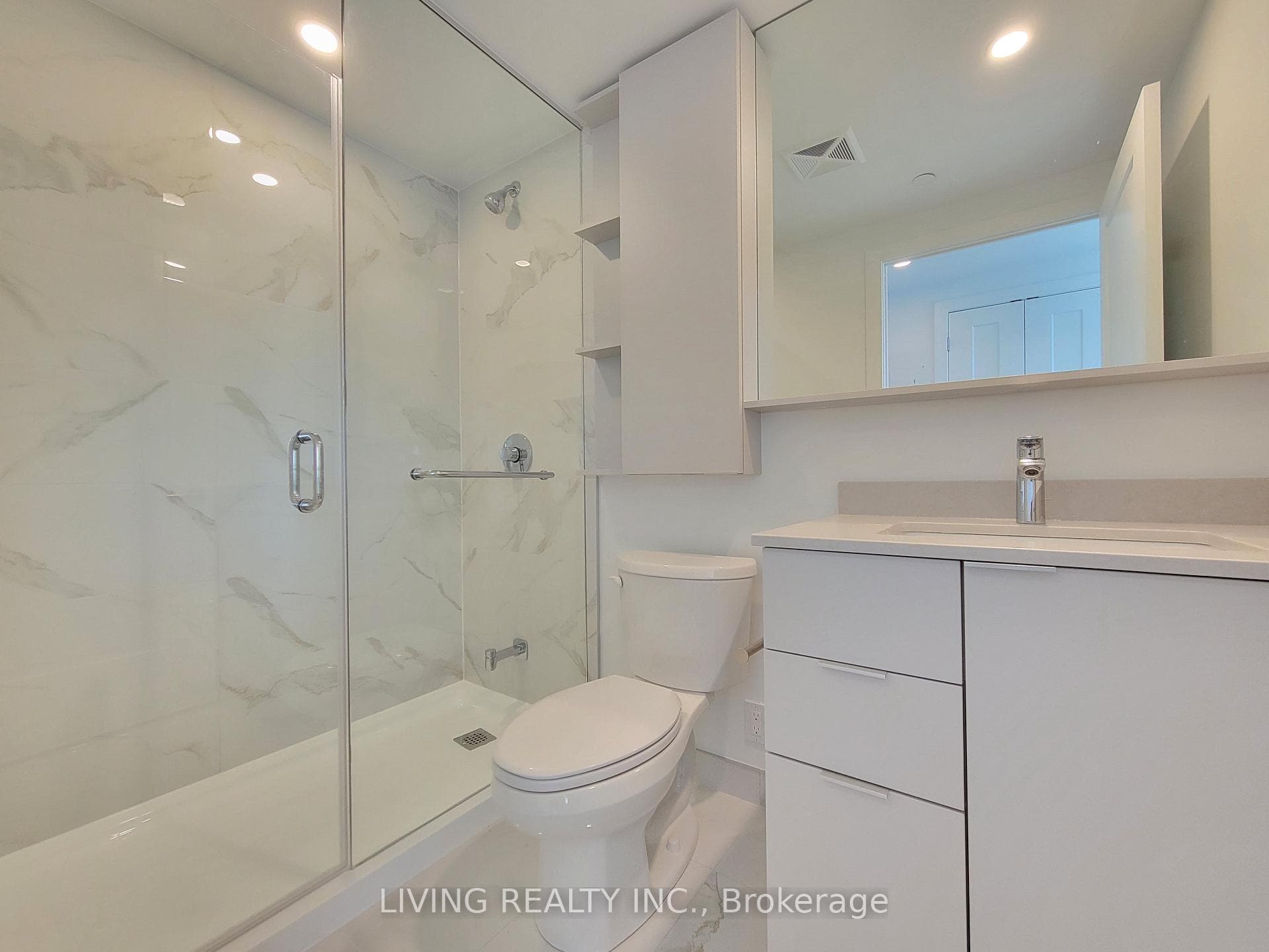 8 Cedarland Dr Drive Unit 1608 photo 12