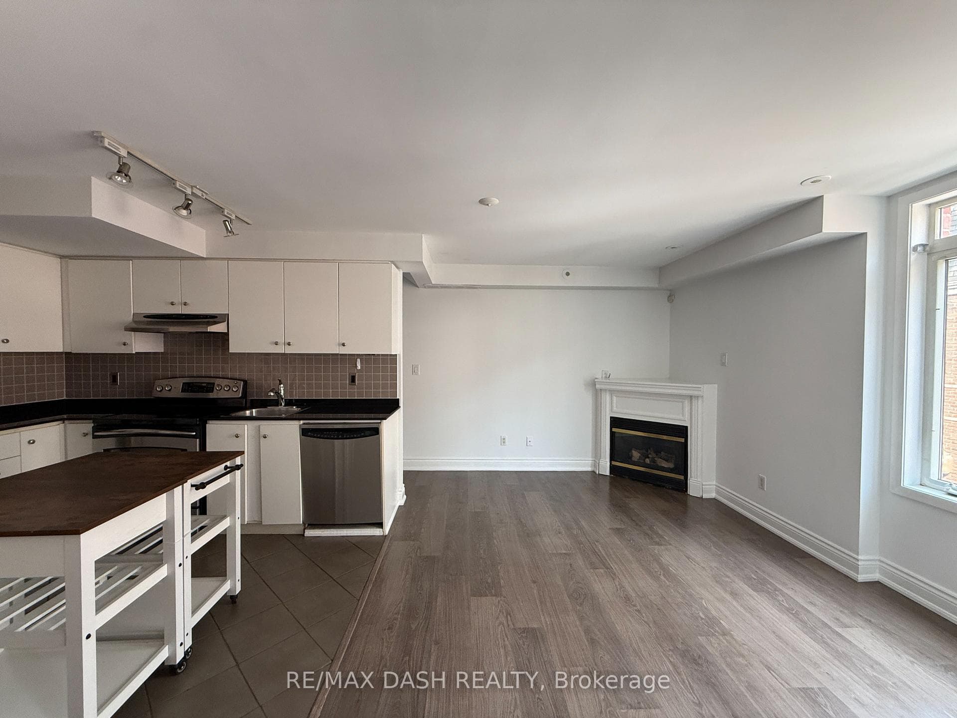 415 Jarvis Street Unit 342 photo 8