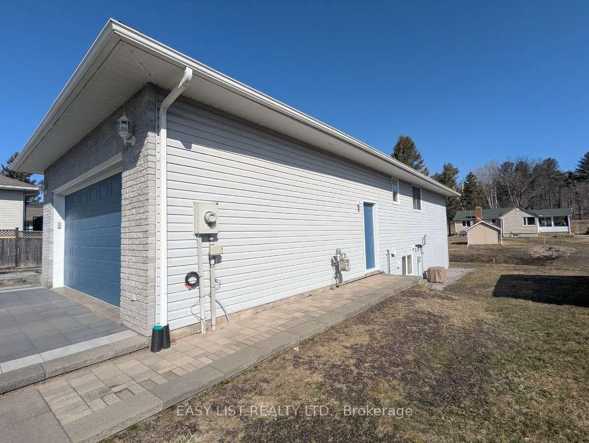 6 Gagnon Court photo 26