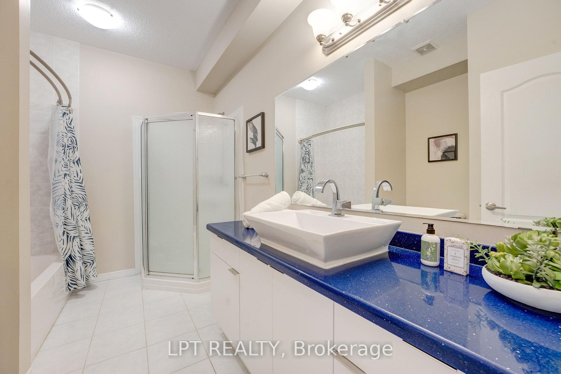 795 Laurelwood Drive Unit 13 photo 24