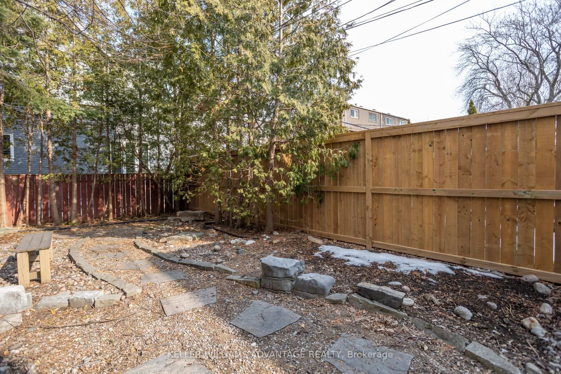 49 Greenwood Avenue Unit Main photo 11