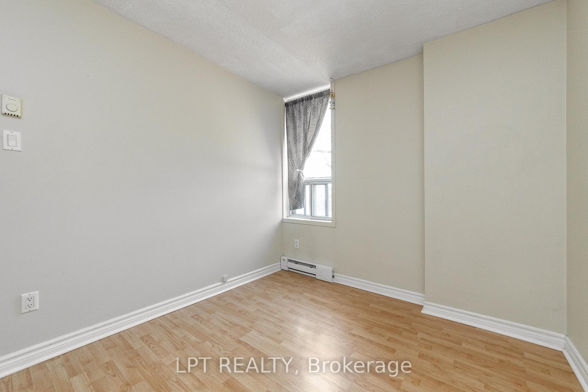 1177 Belanger Avenue Unit 206 photo 21