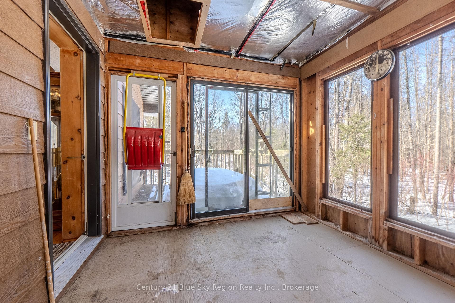55 Chadbourne Drive photo 12