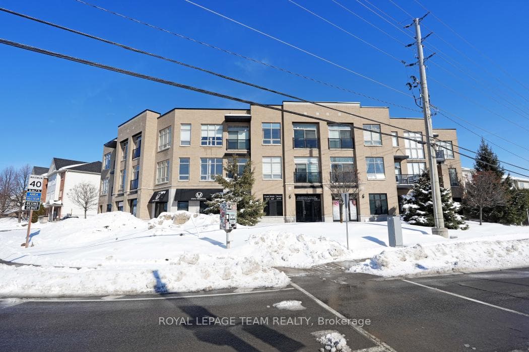 500 Claridge Drive Unit 203 photo 1