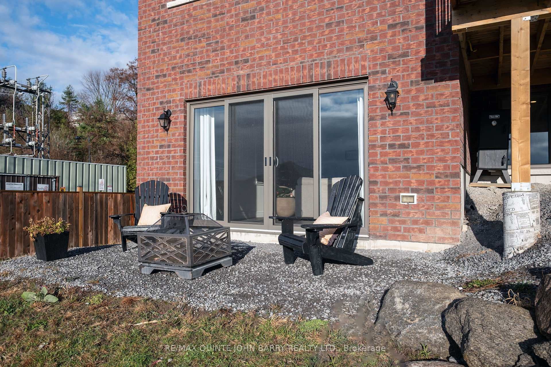 2 Tackaberry Drive photo 37
