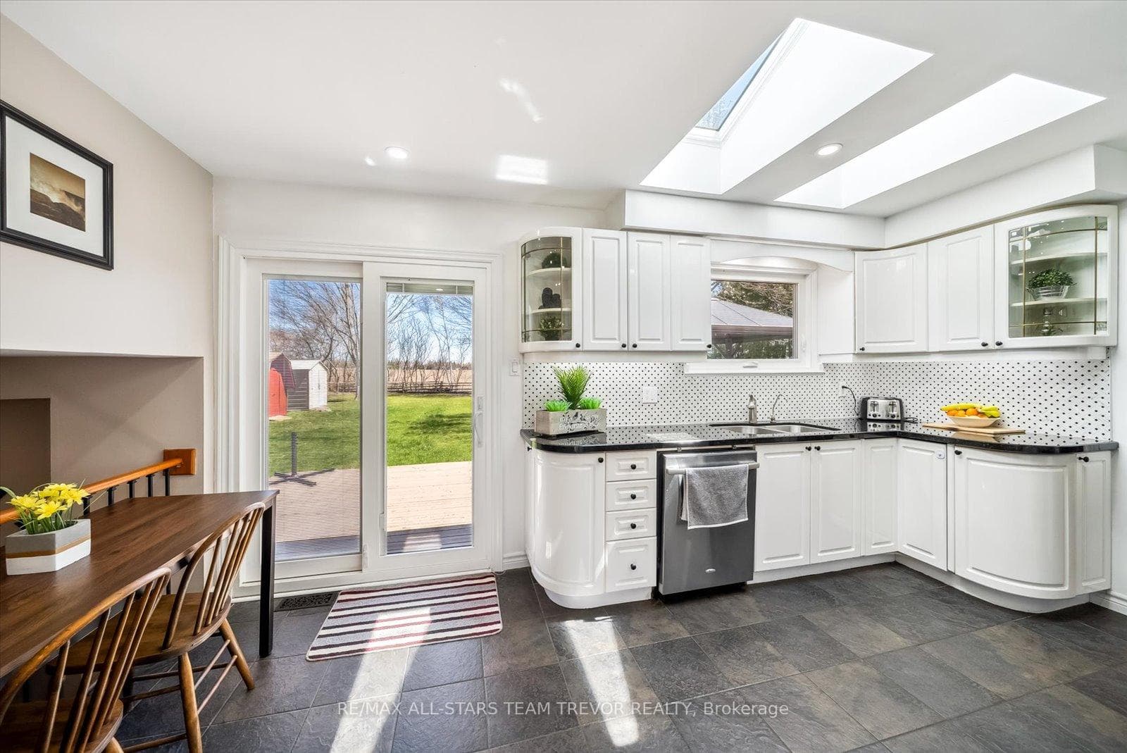 43 Highfield Crescent photo 7