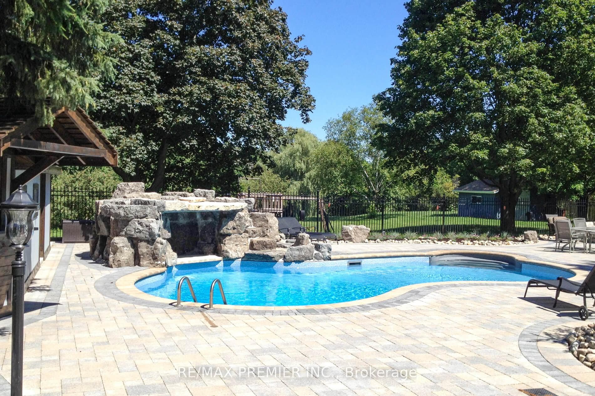 17 Wellar Avenue photo 34