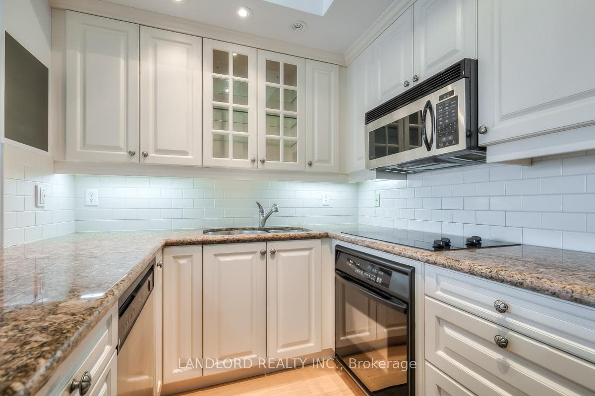 77 Mcmurrich Street Unit 307 photo 5