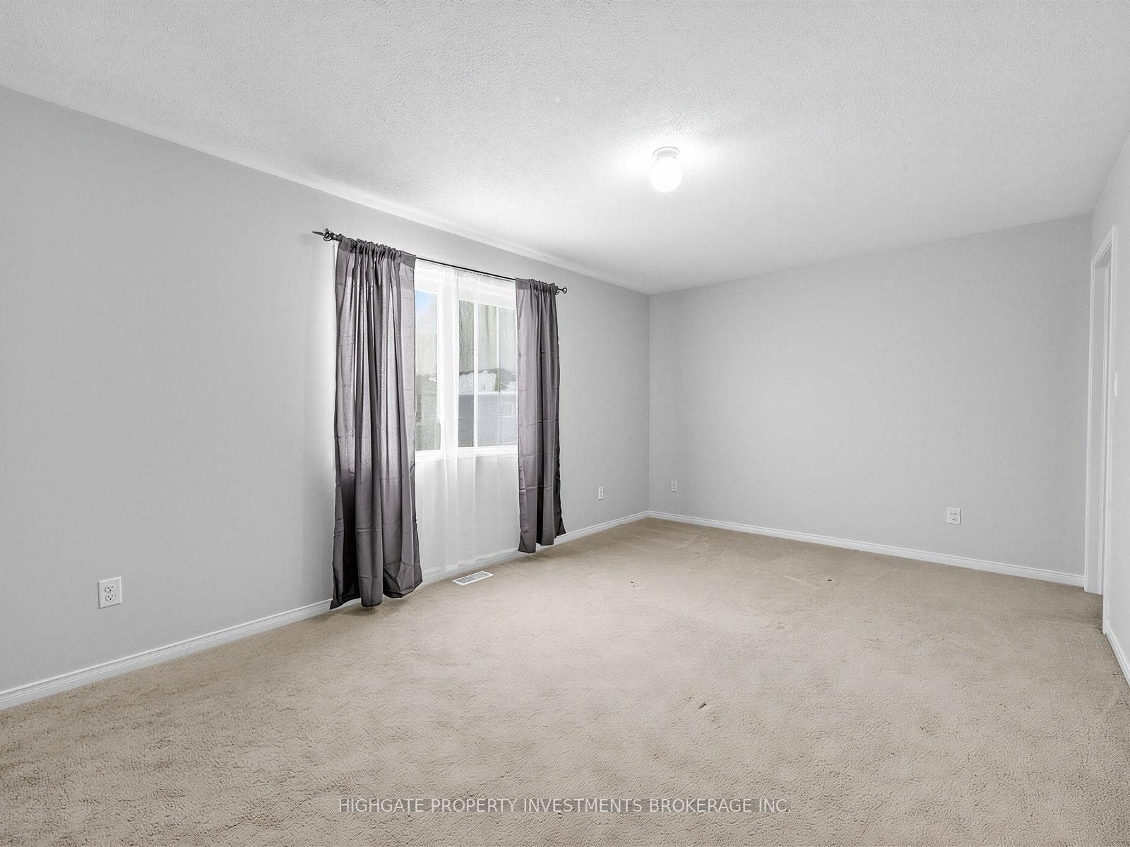 55 Todhunter Crescent photo 16