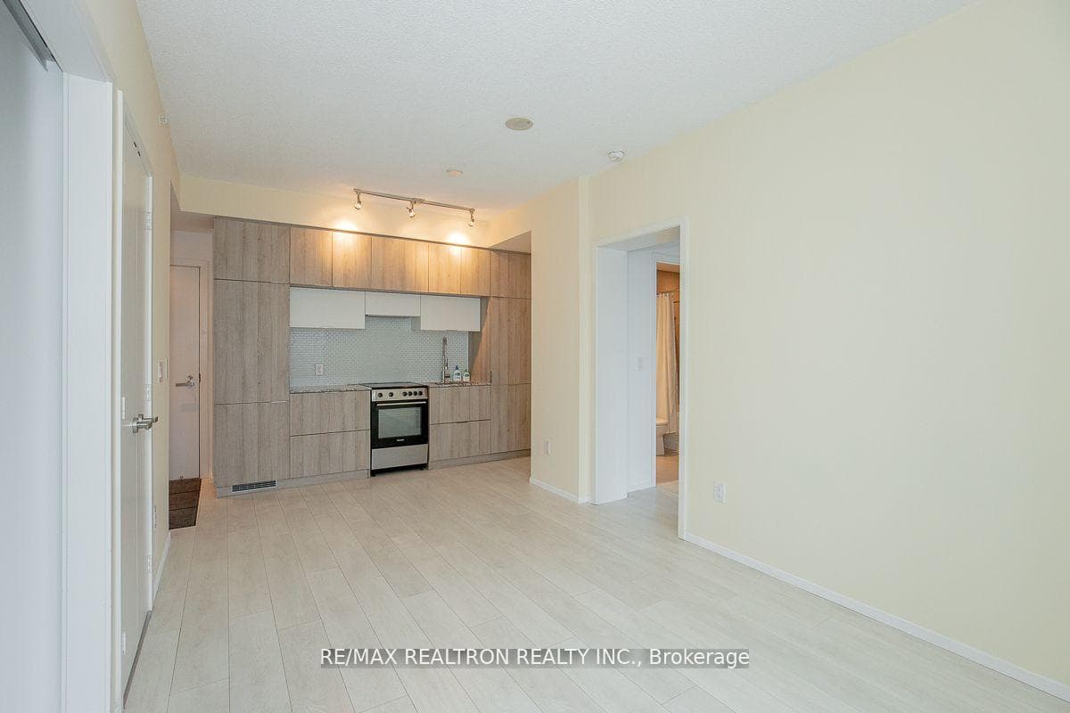 159 Dundas Street Unit 3107 photo 15