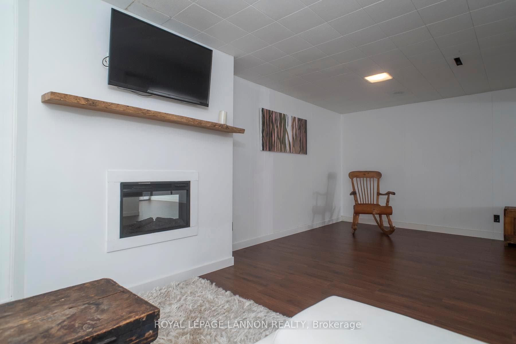 283 HINTON Avenue photo 39