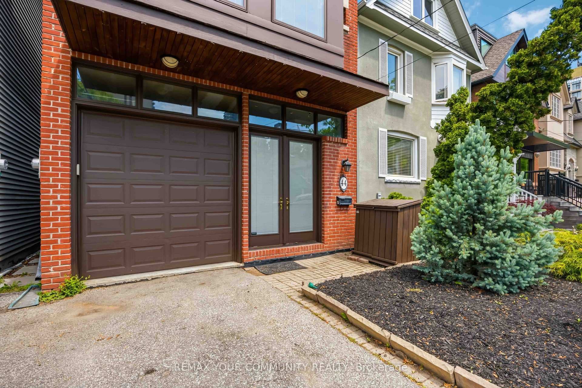 44 Castlefield Avenue photo 3