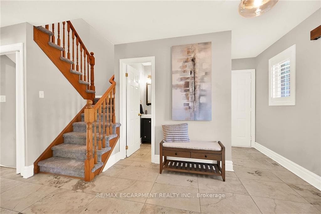 15 Caledonia Avenue photo 16