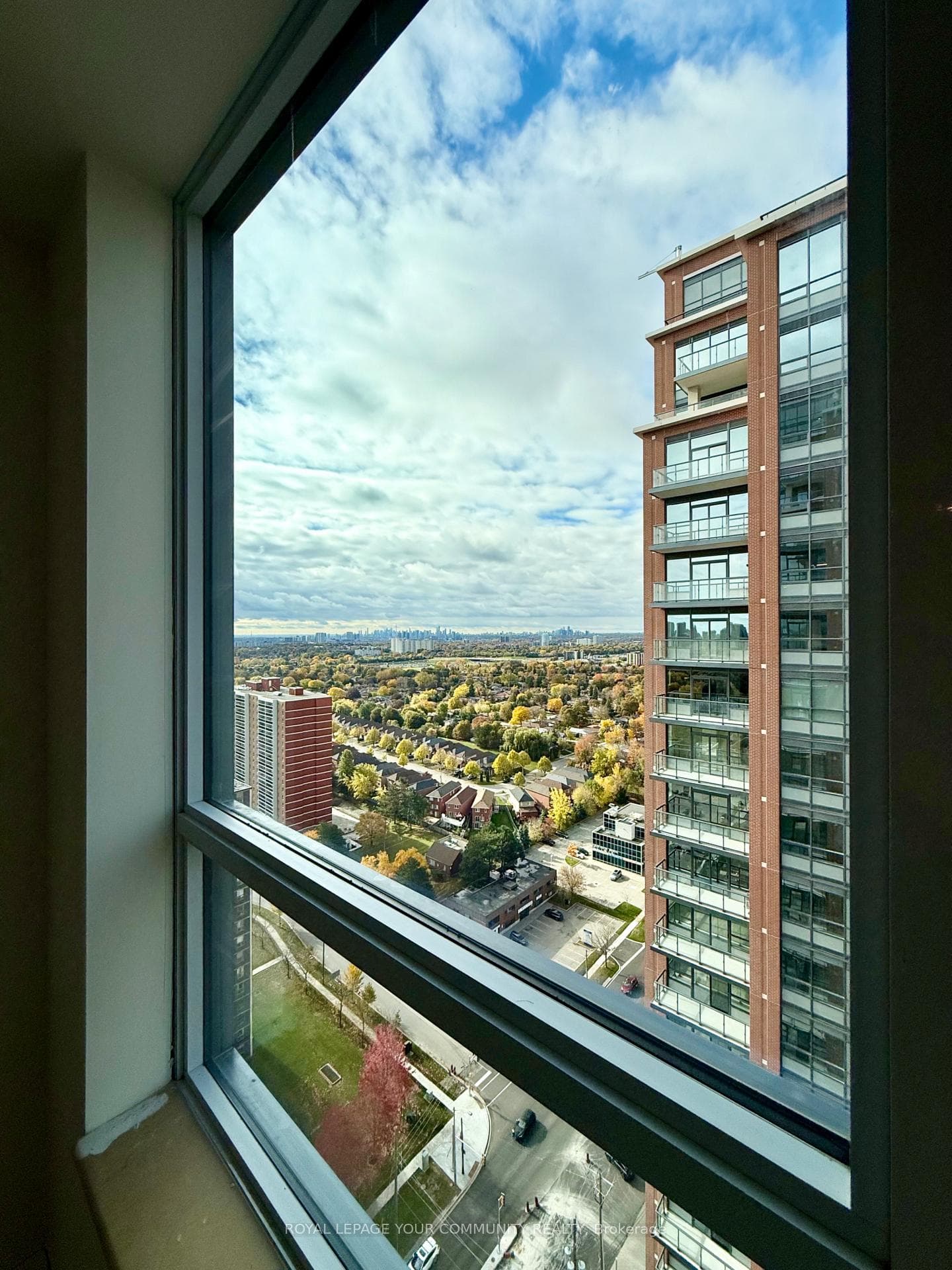 3270 Sheppard Avenue Unit 2525 photo 21