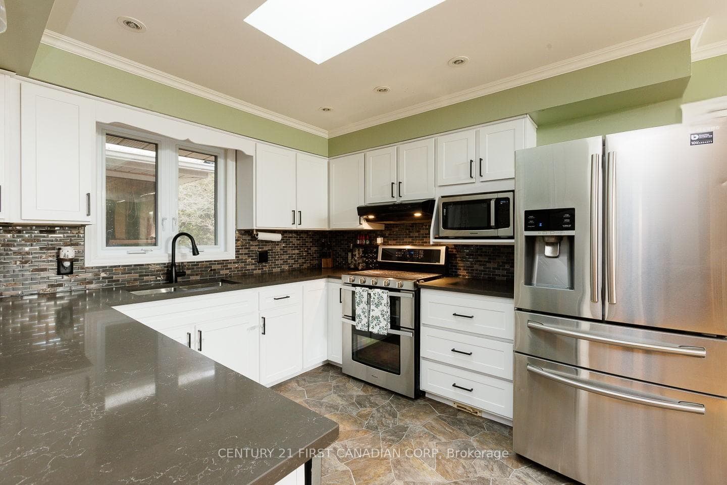 24565 Pioneer Line photo 8