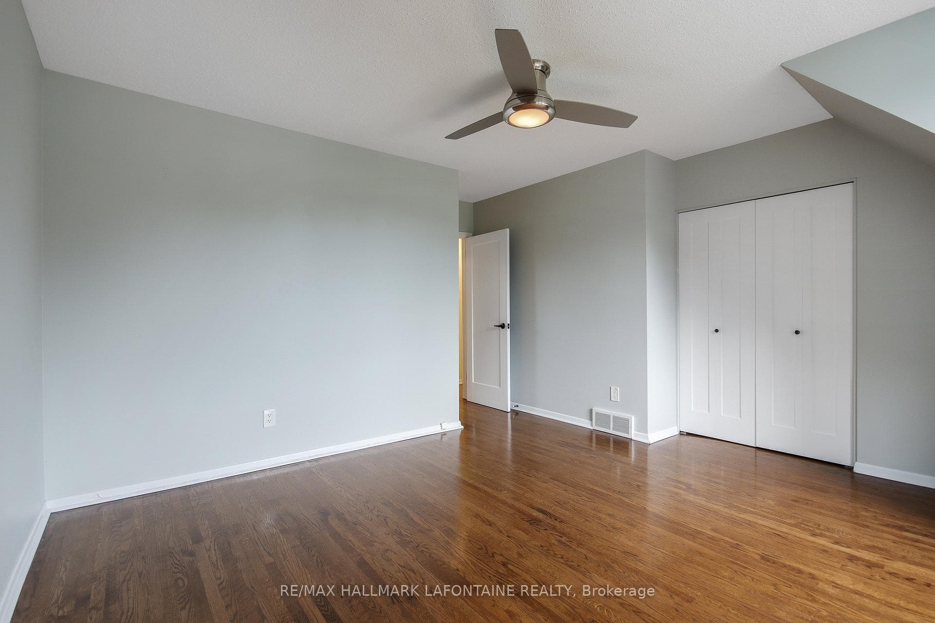 1809 Dorset Drive photo 13
