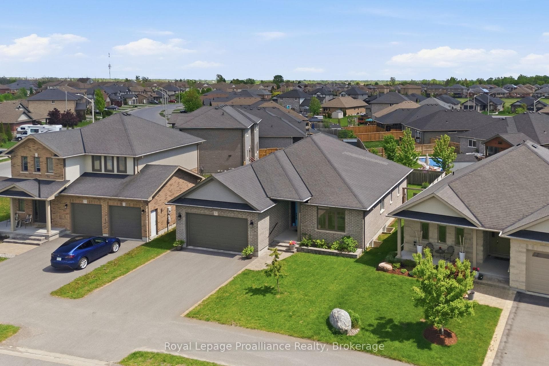 5 Kempton Avenue photo 41