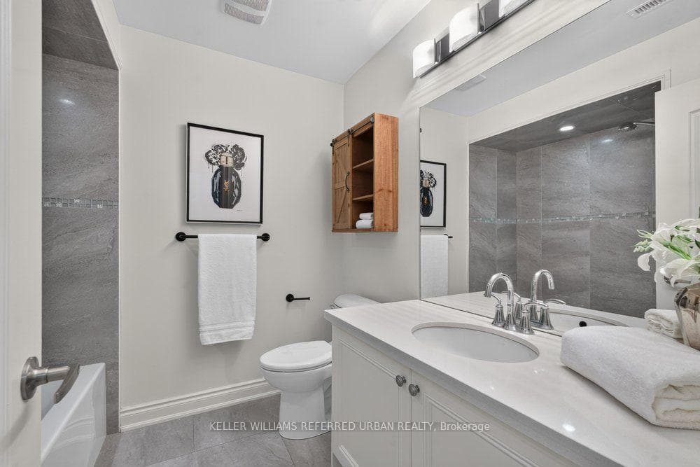233 Finch Avenue photo 23