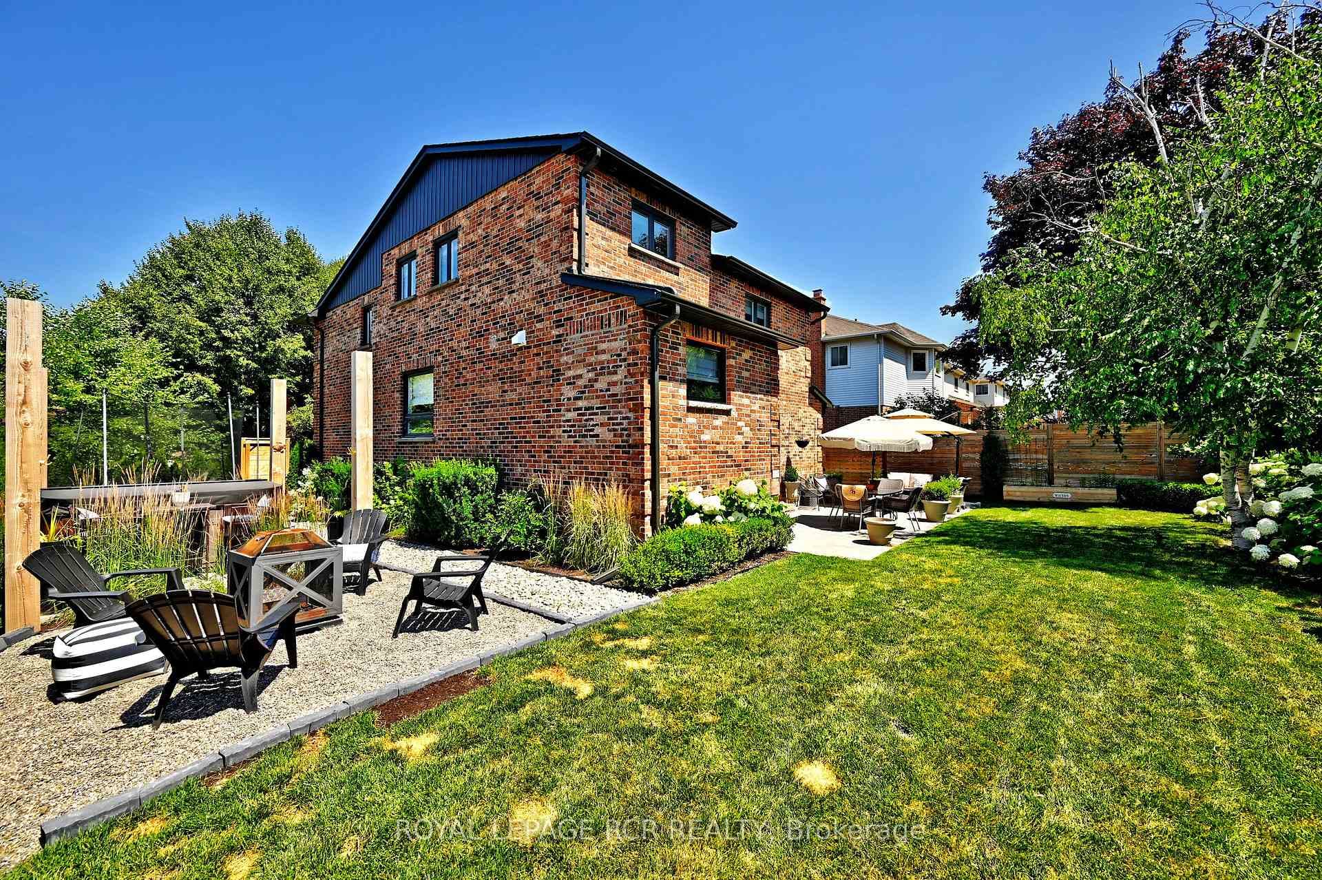 15 Hollingshead Drive photo 42