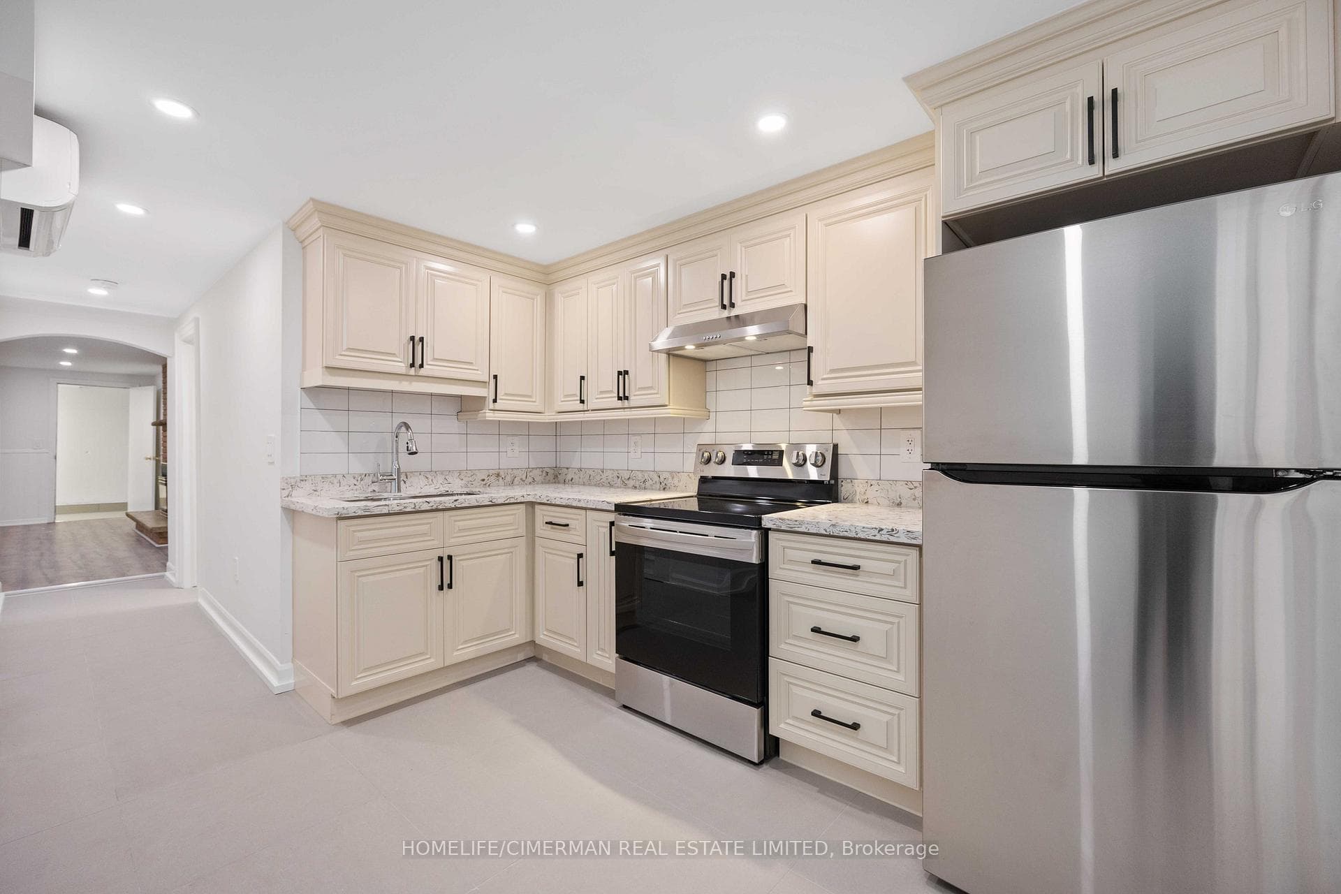 861 Ossington Avenue Unit Lower photo 15