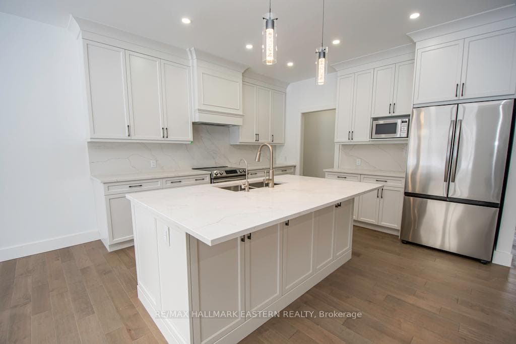 11 Maplewood Court photo 13