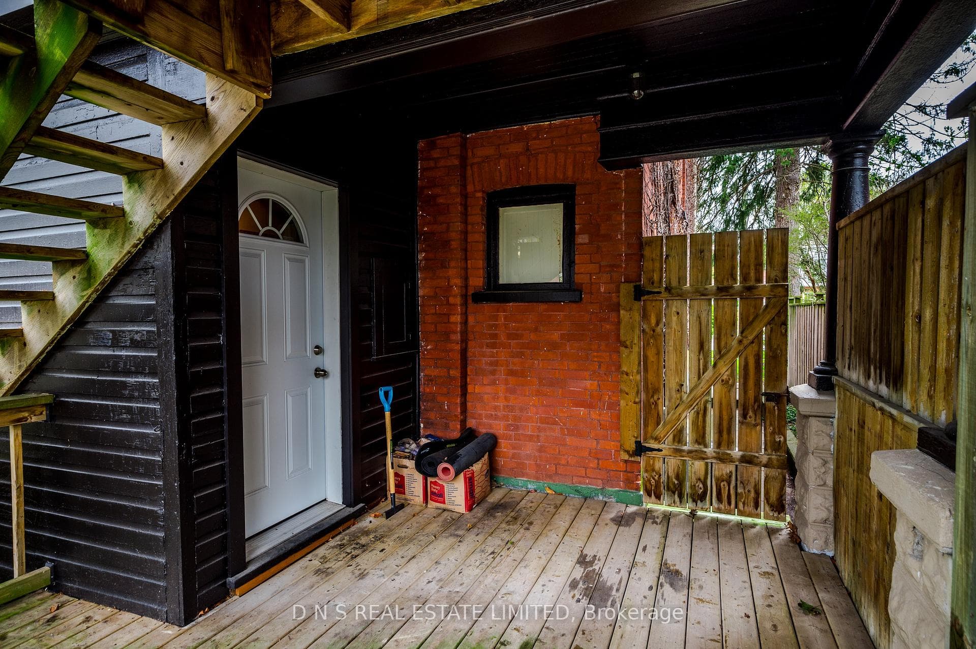 312 Elias Avenue photo 25
