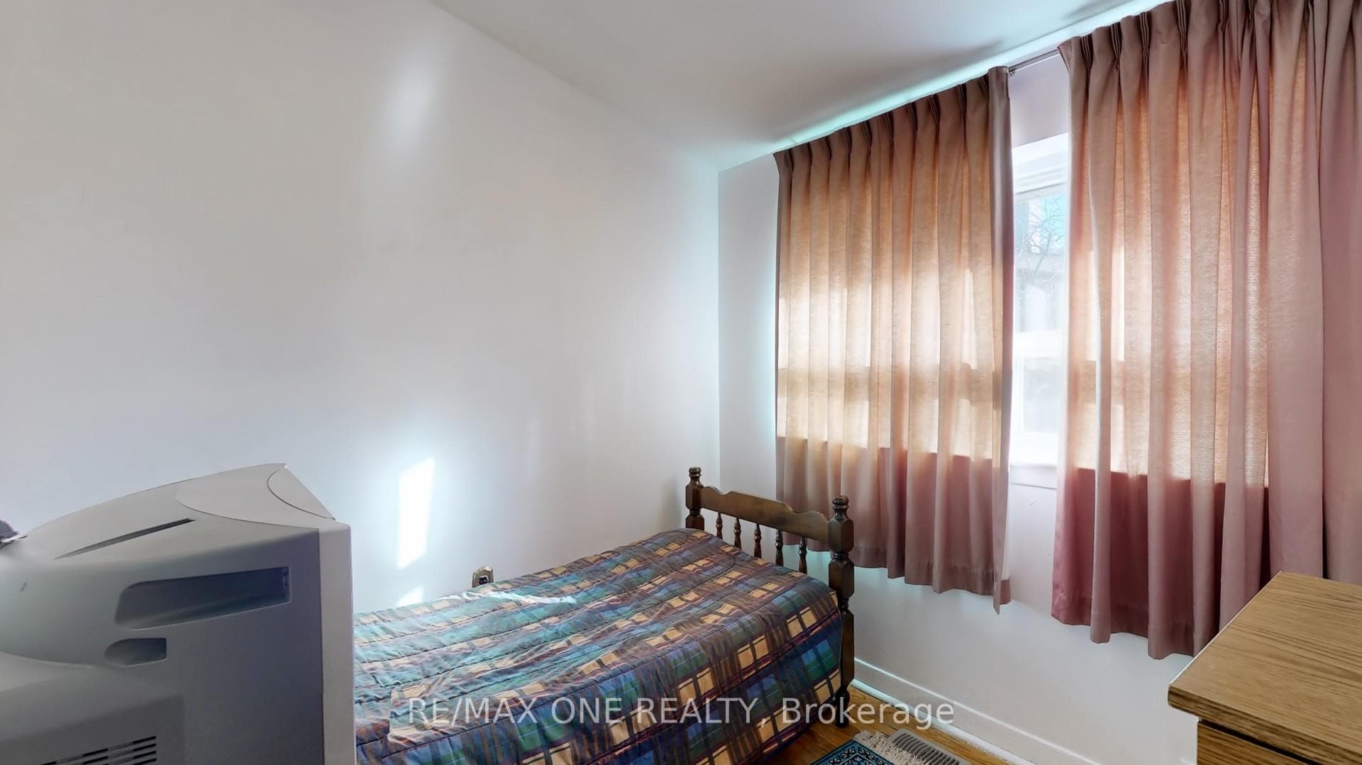 24 Streamdale Court photo 29
