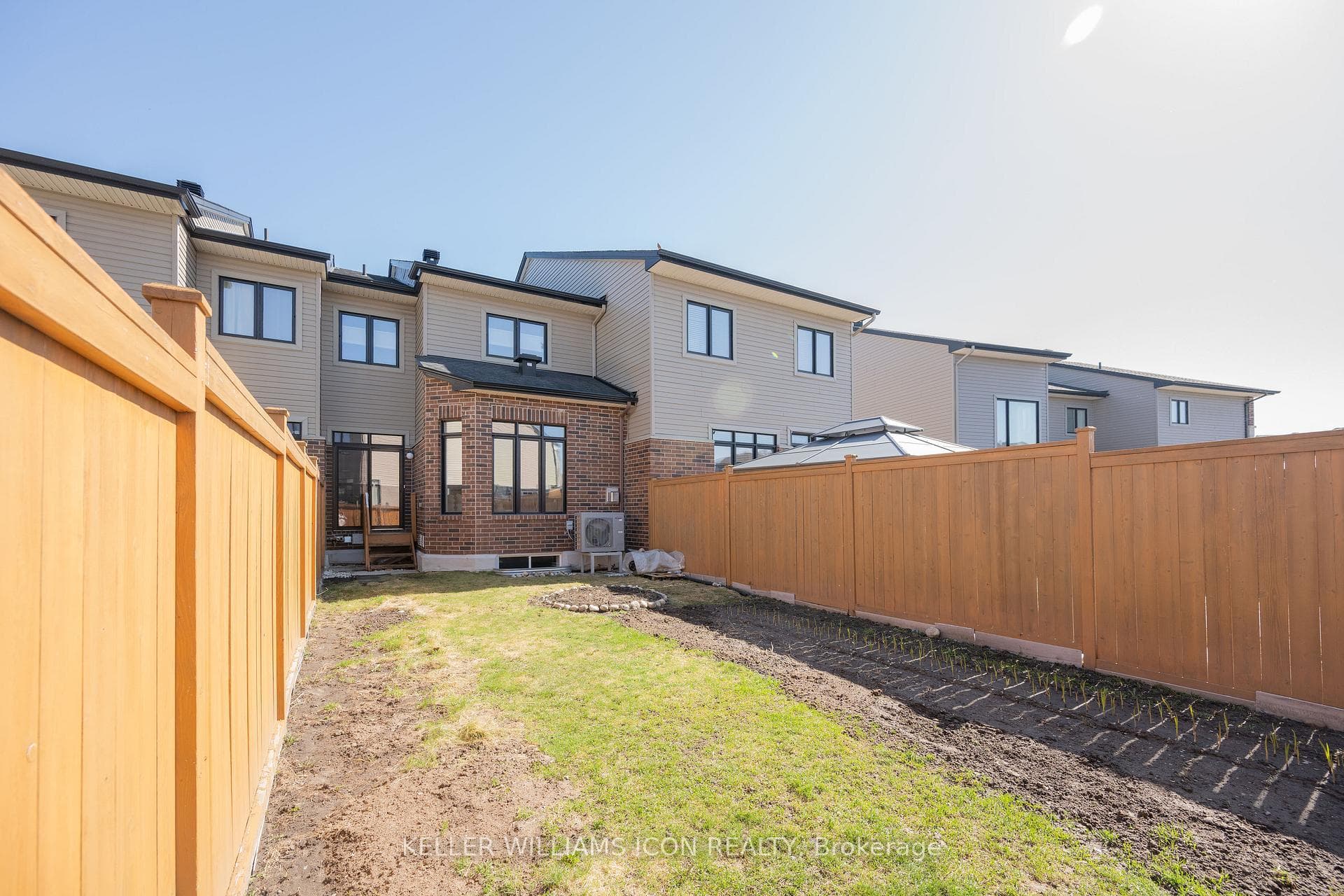 636 Tennant Way photo 42