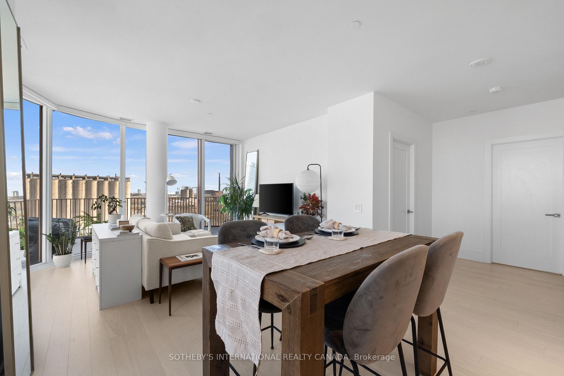 155 Merchants' Wharf N/A Unit 831 photo 7