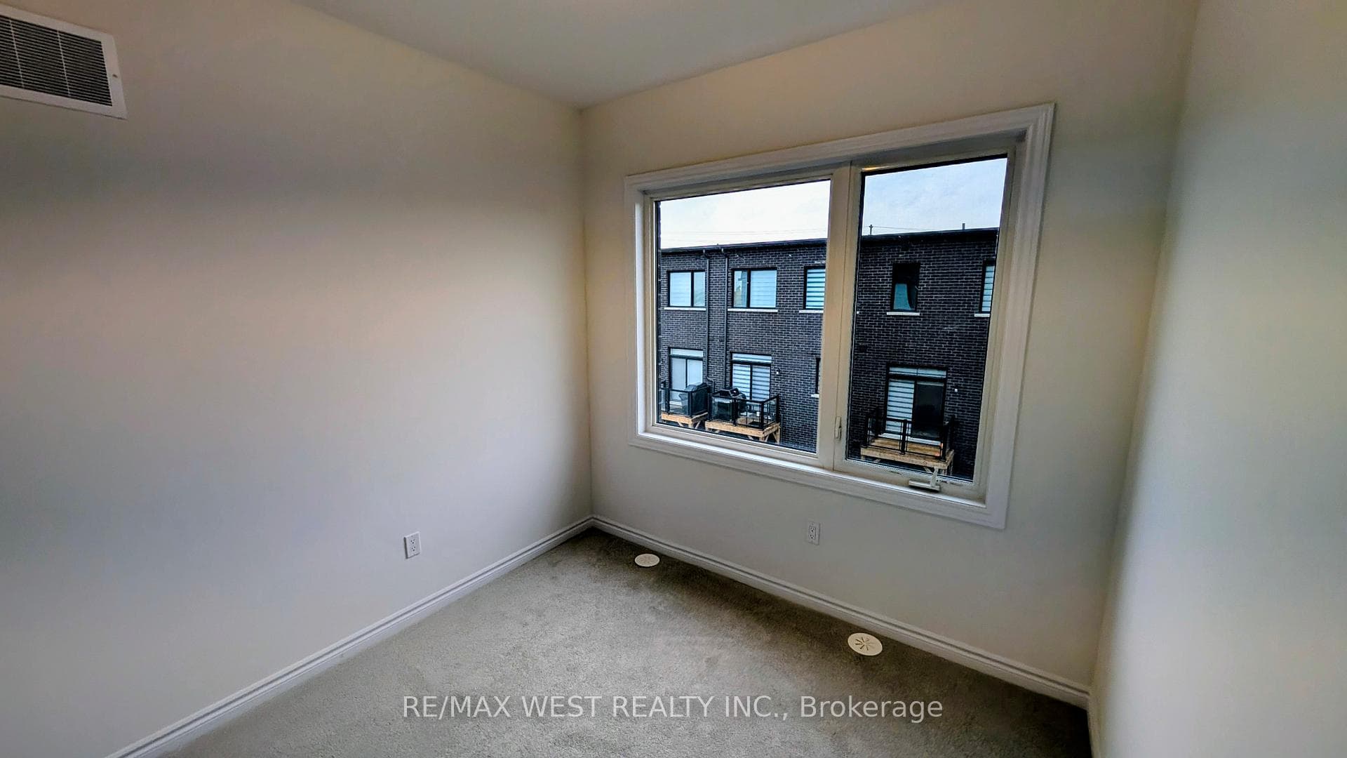95 Paradox Street photo 18