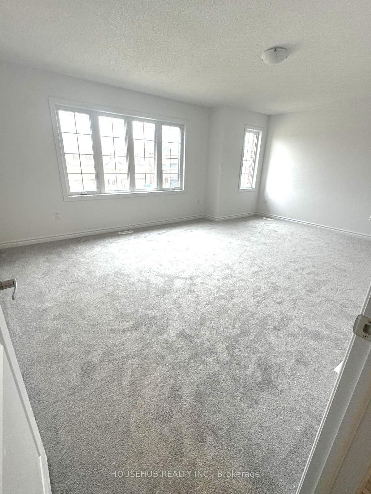 325 Russell Street photo 20