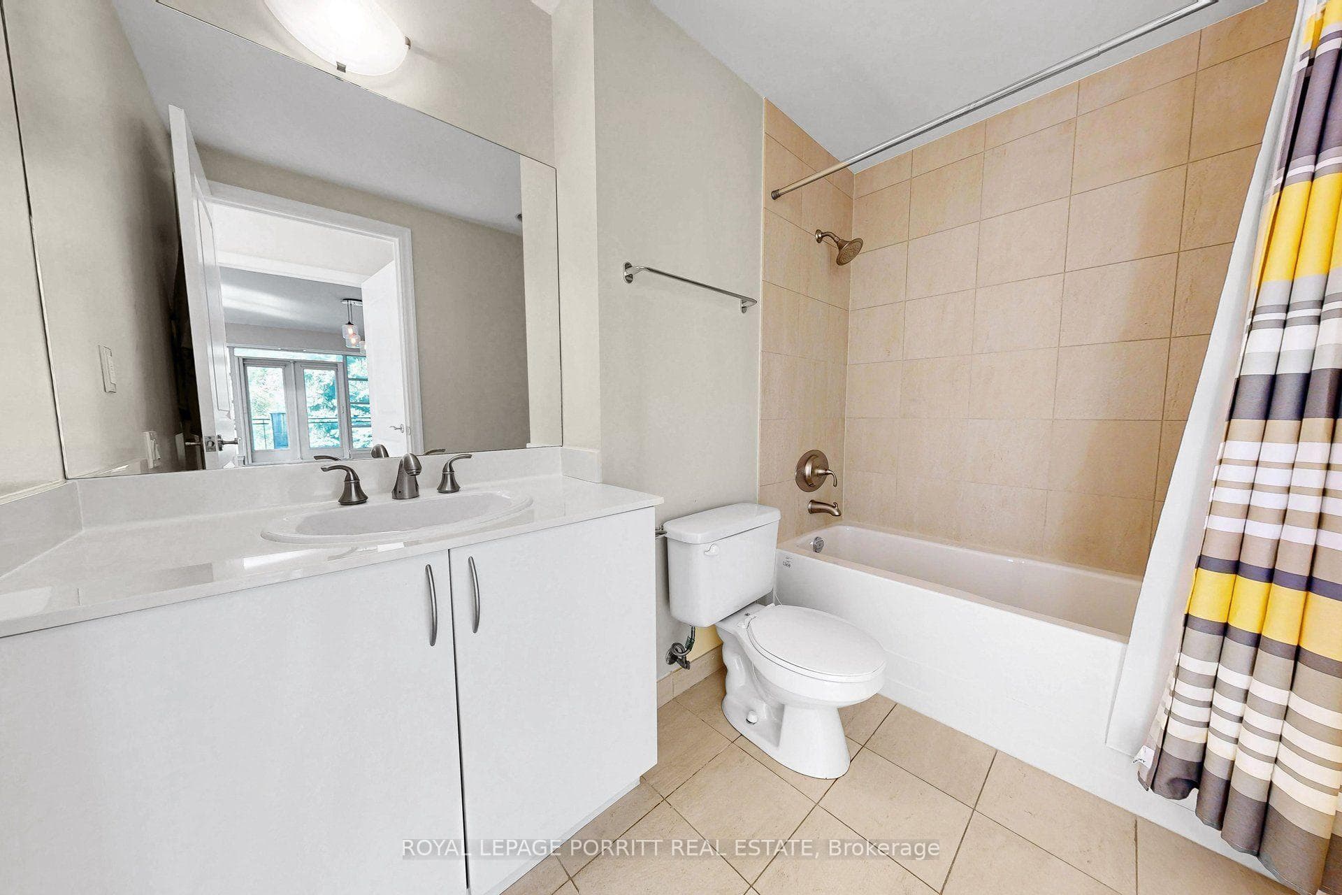 9 Burnhamthorpe Crescent Unit 309 photo 34