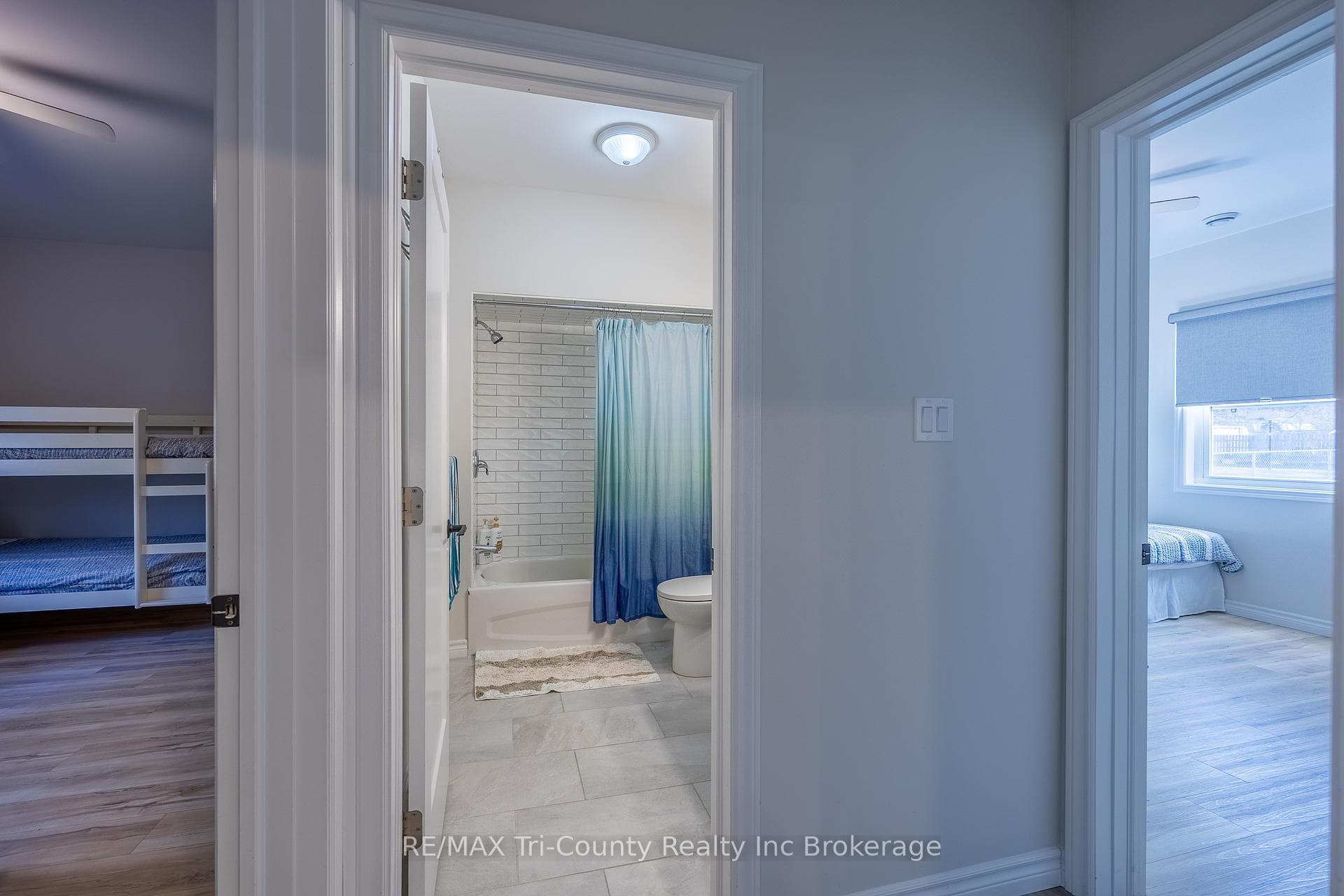 6 Addison Street photo 15