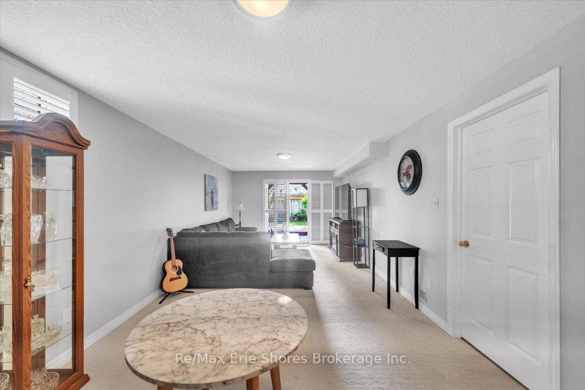 84 Doctor Moore Court photo 21