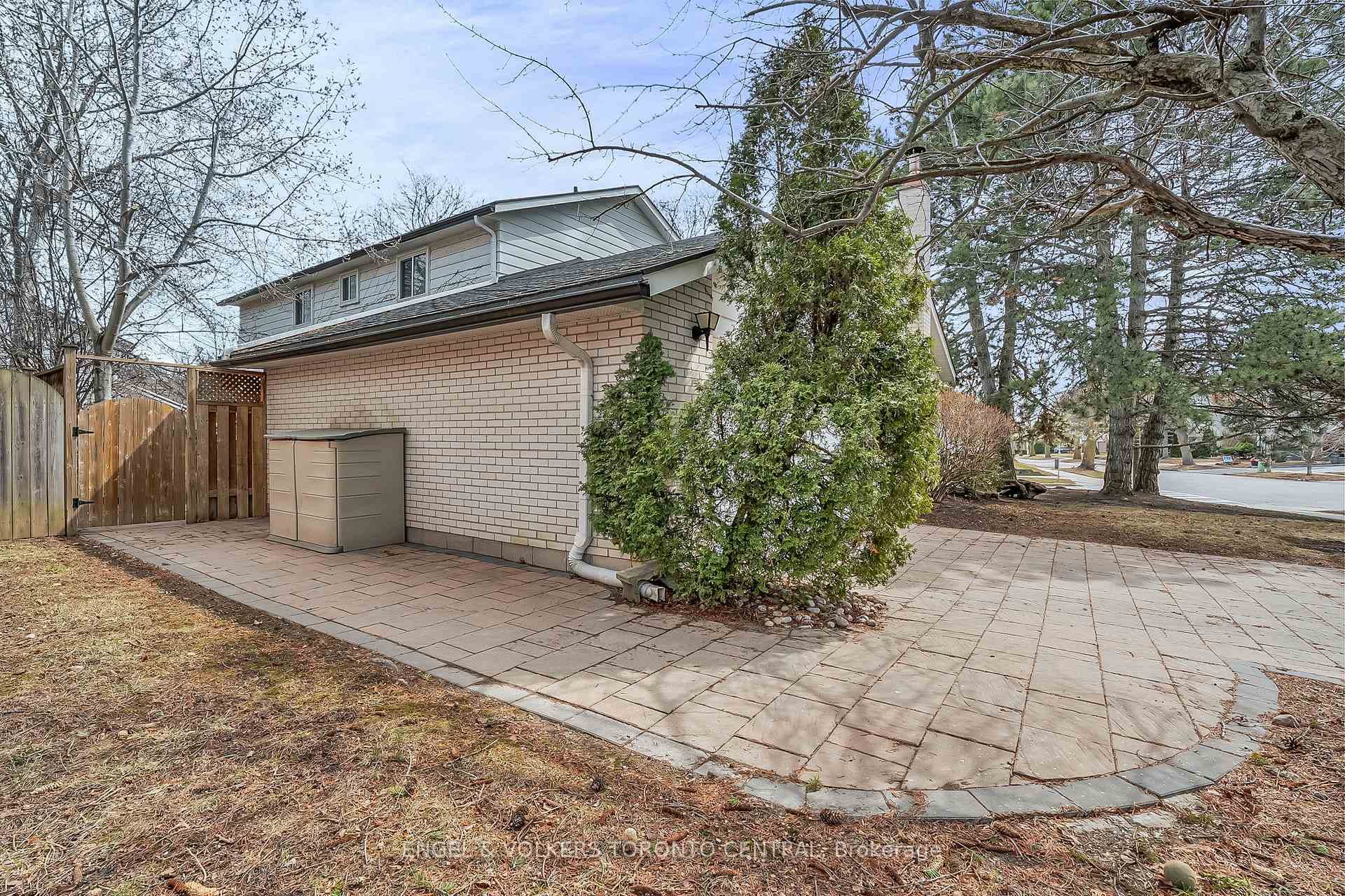 33 Avonwick Gate photo 35