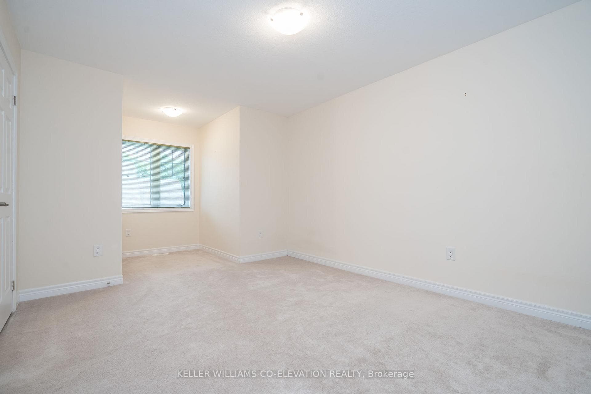 85 Riverwalk Place photo 22
