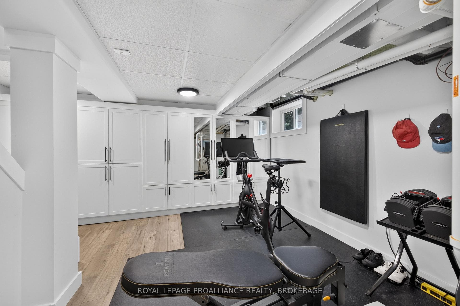 288 Yonge Street photo 26