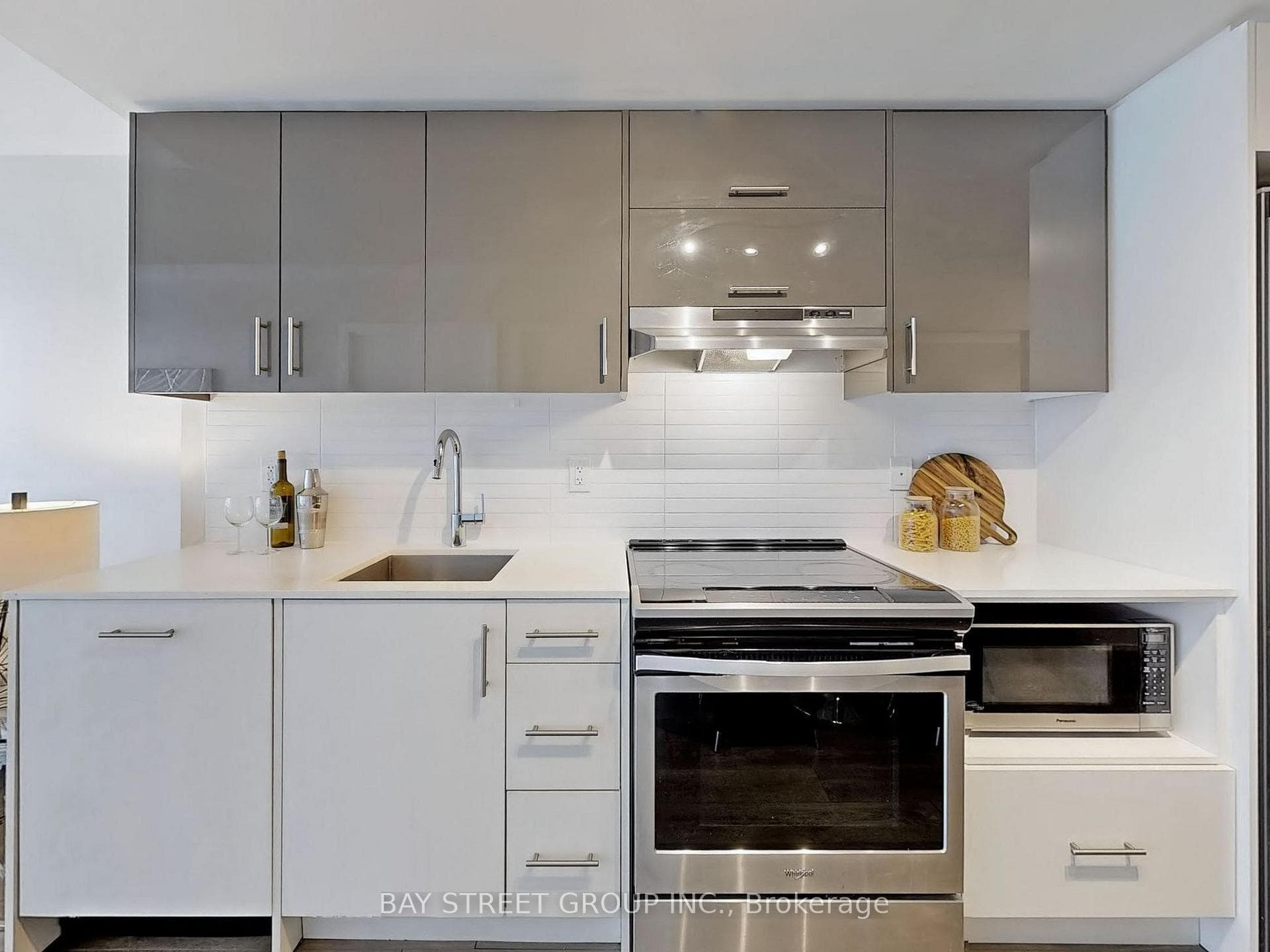 180 Fairview Mall Drive Unit 503 photo 8
