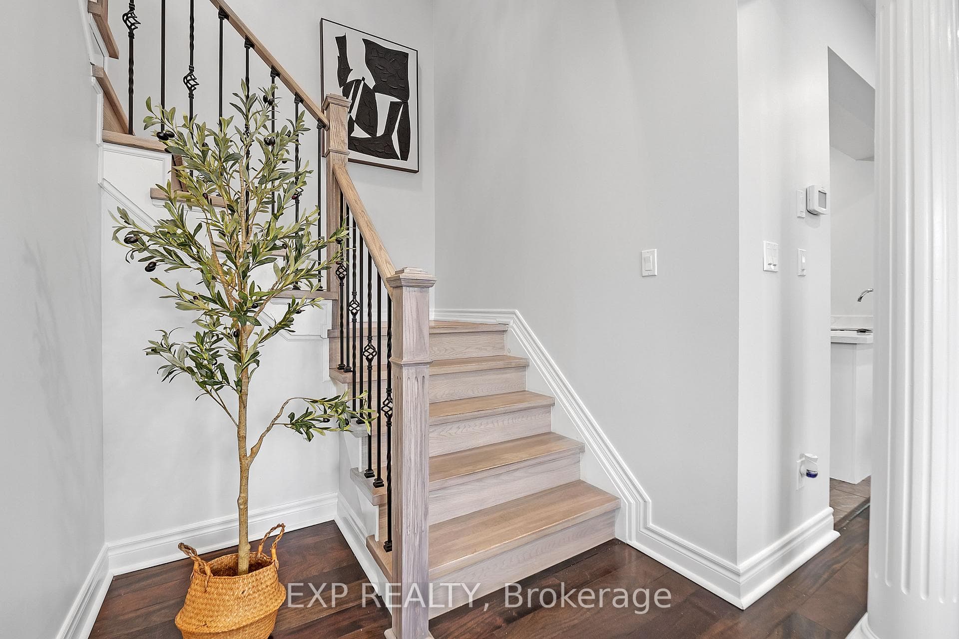 212 Shadow Place photo 21