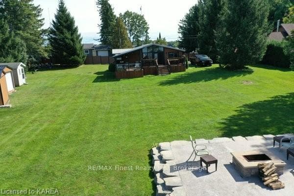 92 KERRY POINT Road photo 41