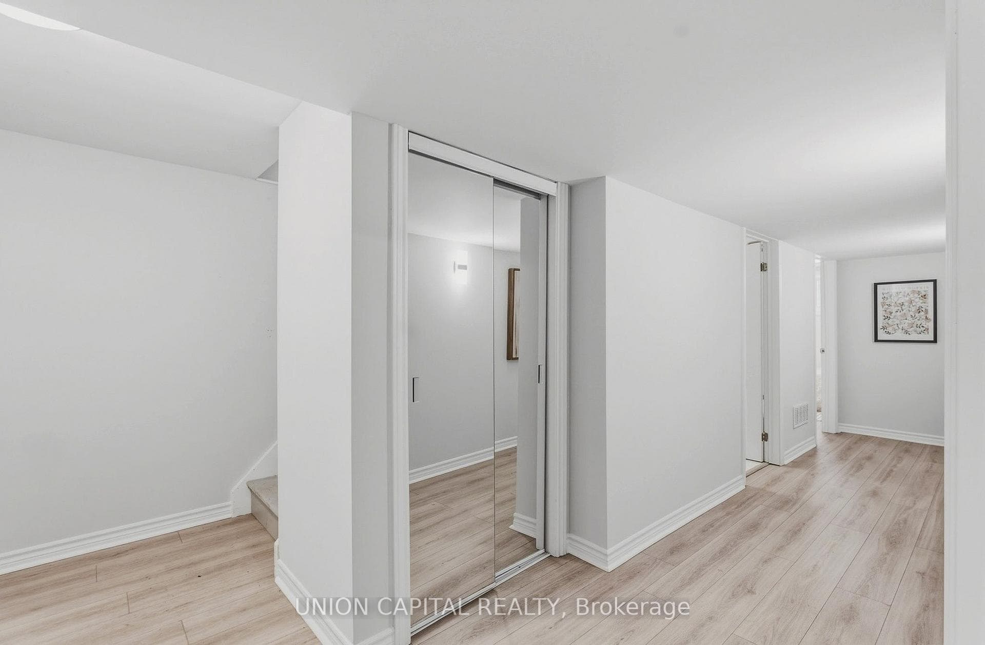 144 Clements Road photo 22
