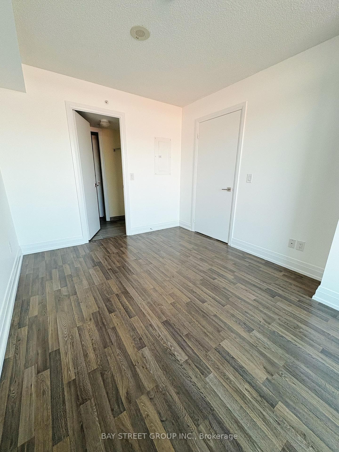 555 Wilson Avenue Unit E307 photo 11