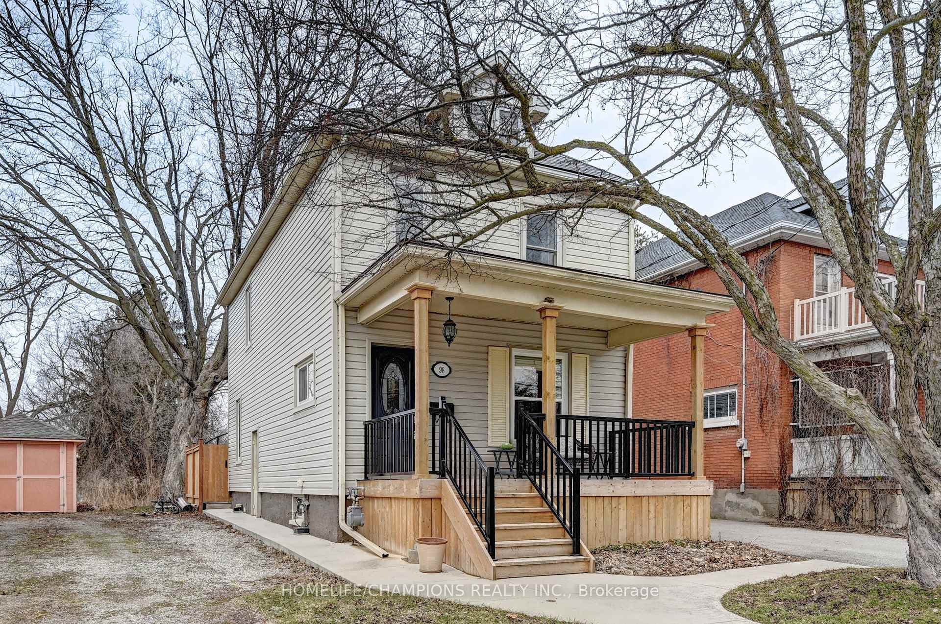 98 McNaughton Street photo 1