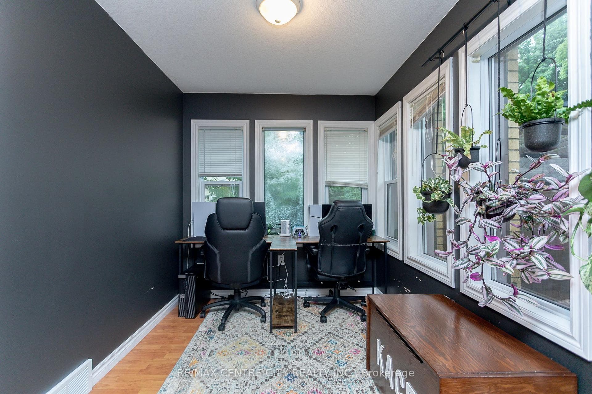 143 Forest Avenue photo 15