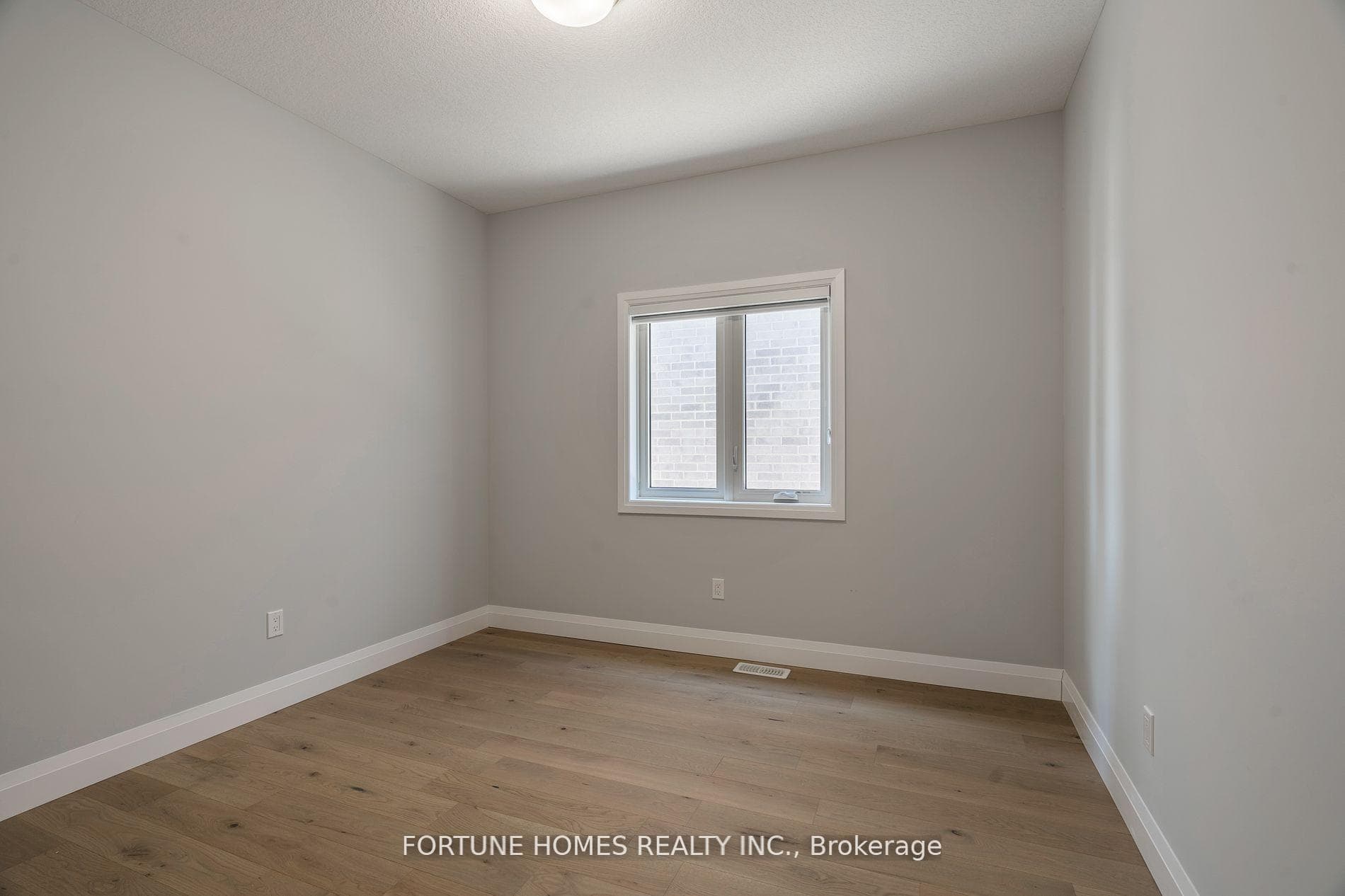 228 Knott Drive photo 18