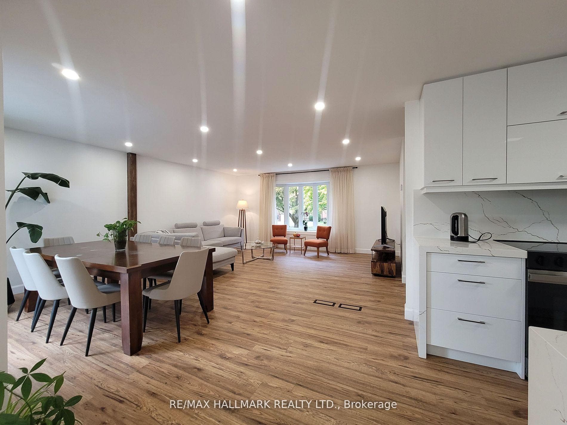23 Ironshield Crescent photo 4