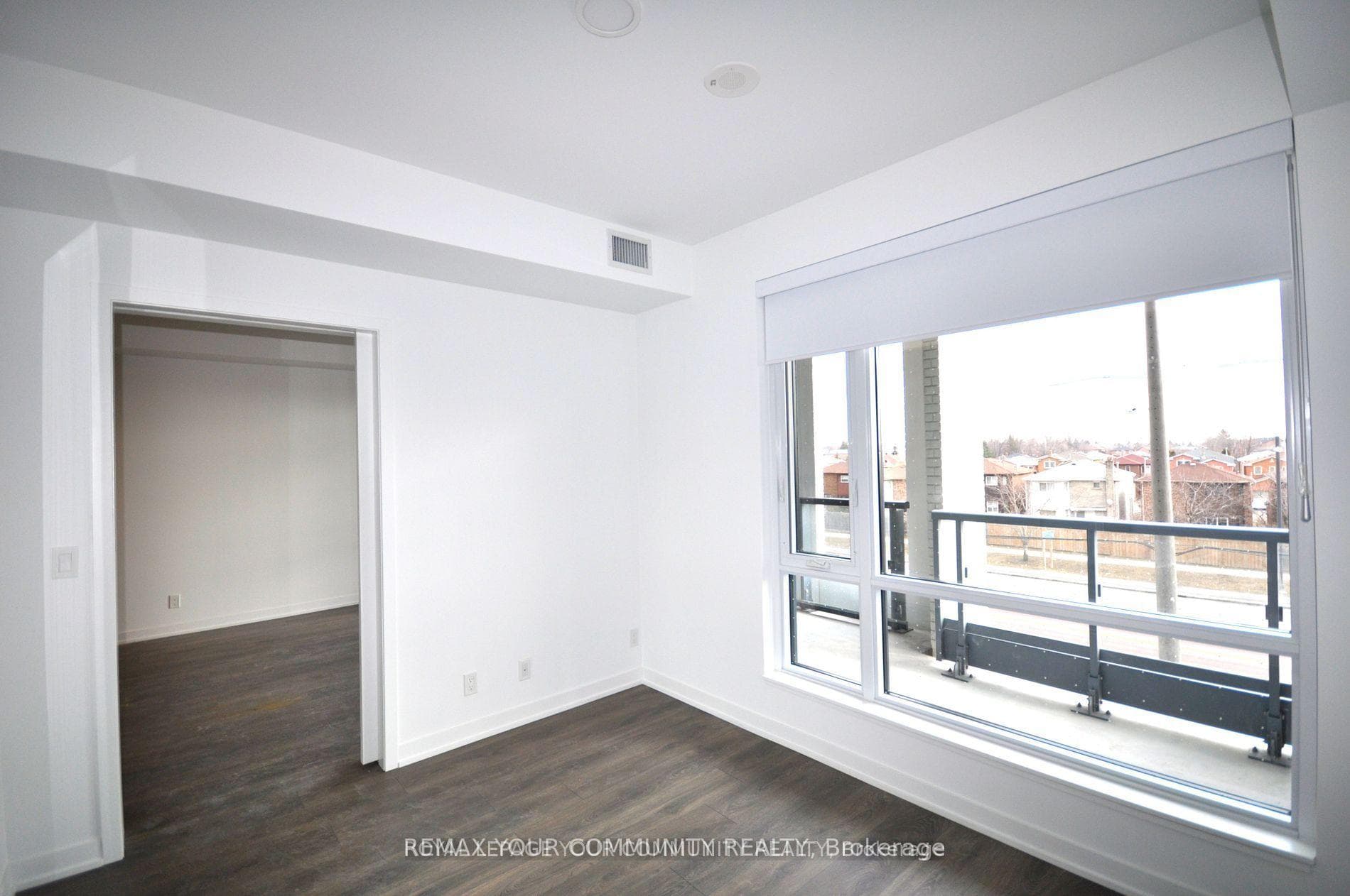 7950 BATHURST Street Unit 310 photo 12