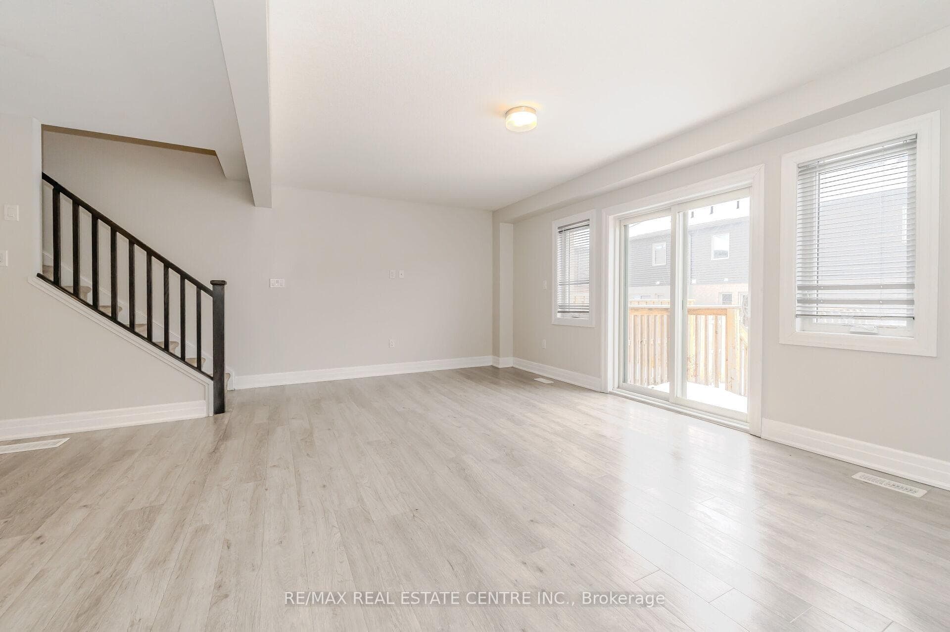 52 Munch Avenue photo 19
