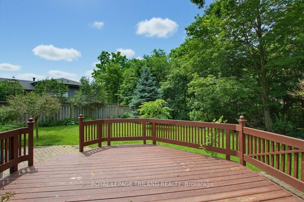 5 Warren Crescent photo 44